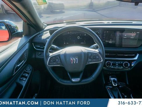 Used 2024 Buick Envista Sport Touring w/ Convenience I Package FWD image 5