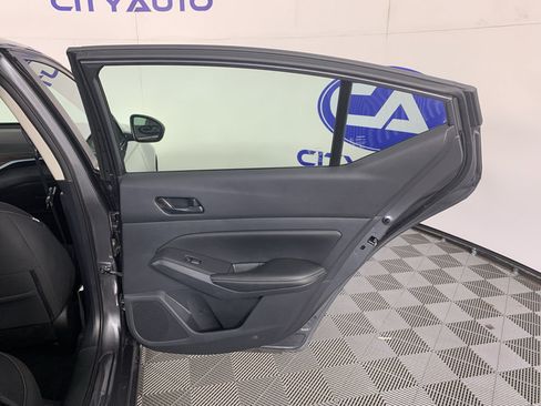 Used 2025 Nissan Altima 2.5 SV FWD image 33
