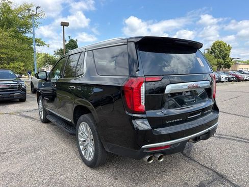 Used 2023 GMC Yukon Denali AWD/4WD image 7