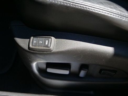Used 2011 Cadillac SRX Luxury FWD image 21