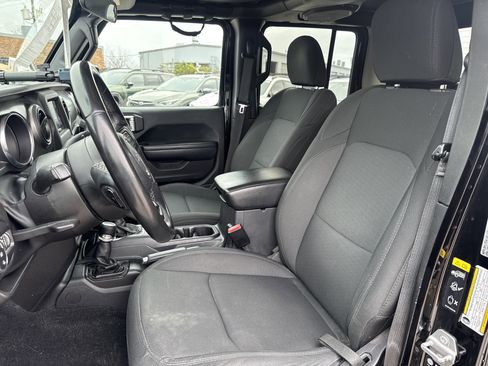 Used 2022 Jeep Gladiator Willys image 25
