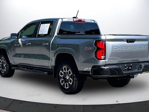 Used 2025 Chevrolet Colorado Z71 AWD/4WD image 7