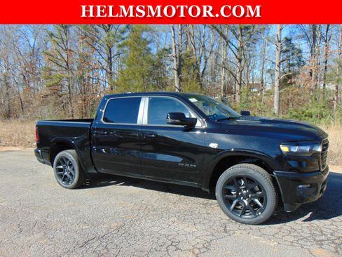 New 2026 RAM 1500 Laramie w/ Night Edition AWD/4WD image 18