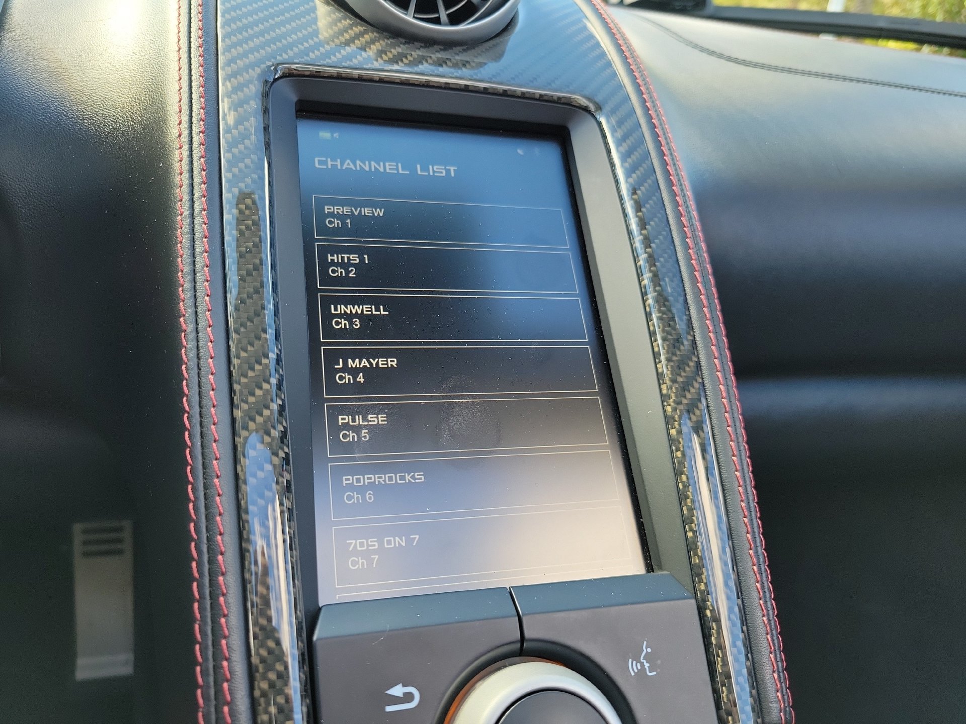 Used 2015 McLaren 650S Spider RWD image 29