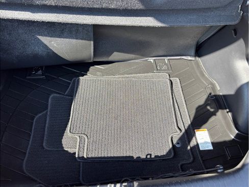 Used 2016 Hyundai Veloster w/ Option Group 02 image 37