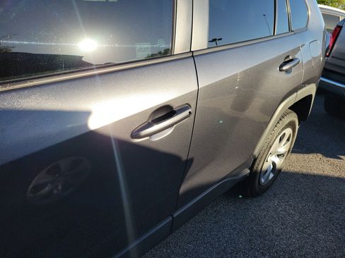 Used 2021 Toyota RAV4 LE image 23