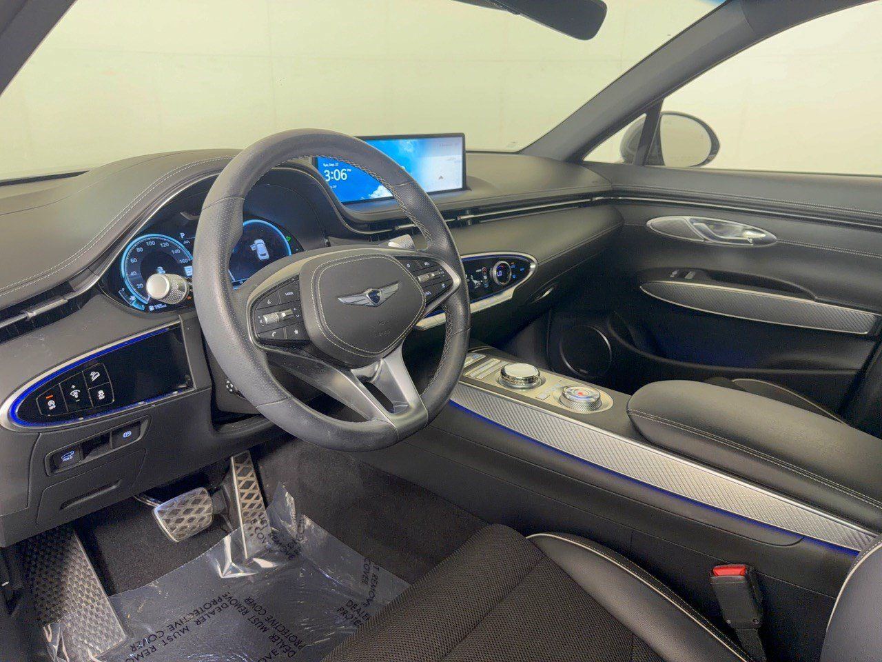 Used 2024 Genesis GV70 2.5T w/ Sport Prestige Package AWD/4WD image 4