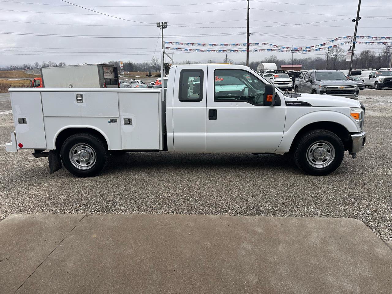 Used 2011 Ford F250 XL w/ PWR Equipment Group RWD image 6