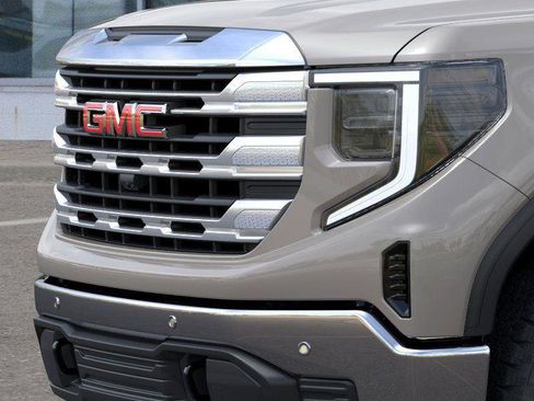 New 2026 GMC Sierra 1500 SLE AWD/4WD image 13