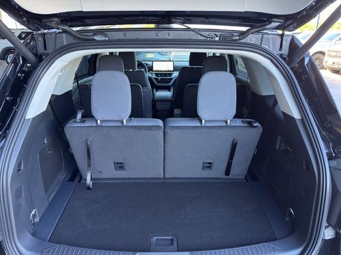 New 2026 Ford Explorer Active AWD/4WD image 10