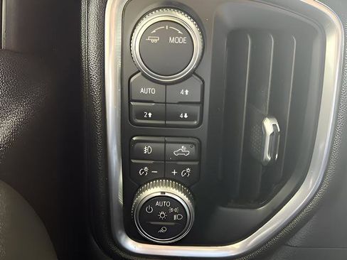 Used 2020 GMC Sierra 1500 AT4 w/ AT4 Premium Package AWD/4WD image 17