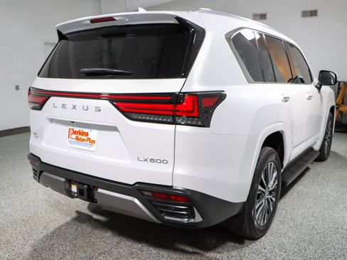 Used 2024 Lexus LX 600 4WD w/ Interior Upgrade Package image 7