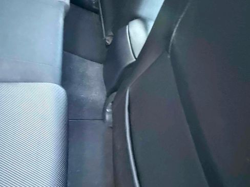 Used 2017 MAZDA MAZDA3 Sport FWD image 33