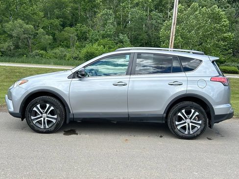 Used 2017 Toyota RAV4 LE w/ All Weather Liner Package AWD/4WD image 4