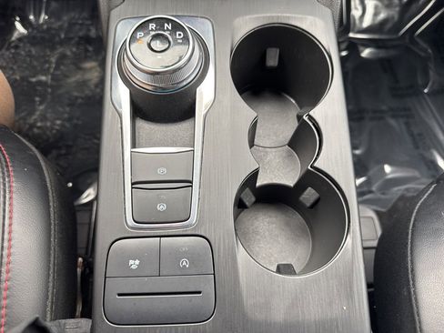 Used 2025 Ford Escape ST-Line Select image 18