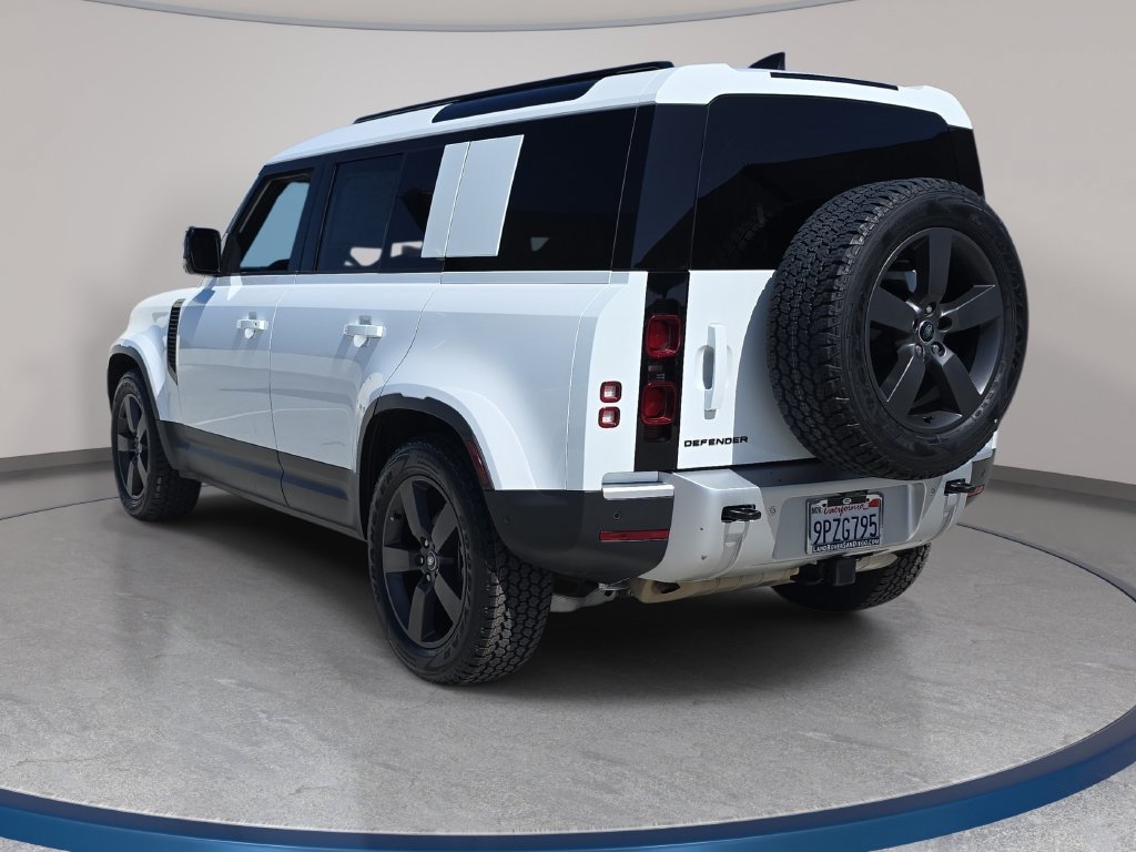 Used 2025 Land Rover Defender 110 S AWD/4WD image 7
