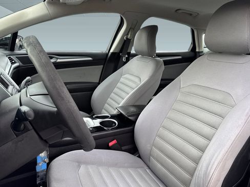 Used 2014 Ford Fusion S image 5