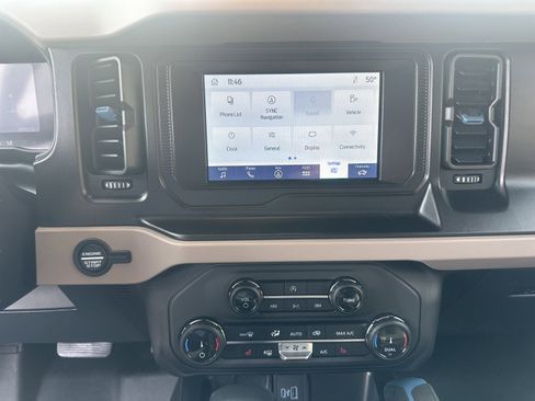 Certified 2022 Ford Bronco Wildtrak image 13