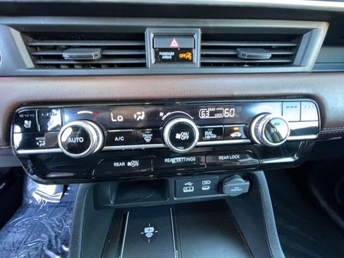 Used 2024 Honda Pilot Elite image 22