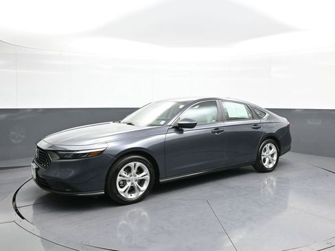 Certified 2023 Honda Accord LX image 10