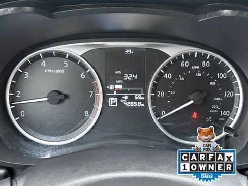 Used 2023 Nissan Versa S w/ Trunk Package image 17