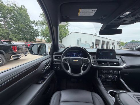 Used 2024 Chevrolet Tahoe LT w/ LT Signature Plus Package AWD/4WD image 2