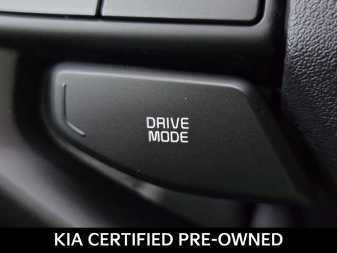 Certified 2026 Kia Sportage EX w/ EX Panorama Roof Package FWD image 31