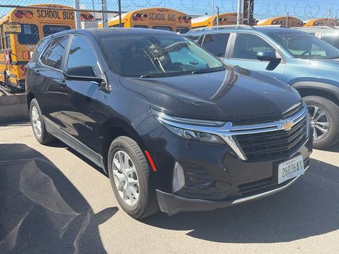 Used 2024 Chevrolet Equinox LT AWD/4WD image 4