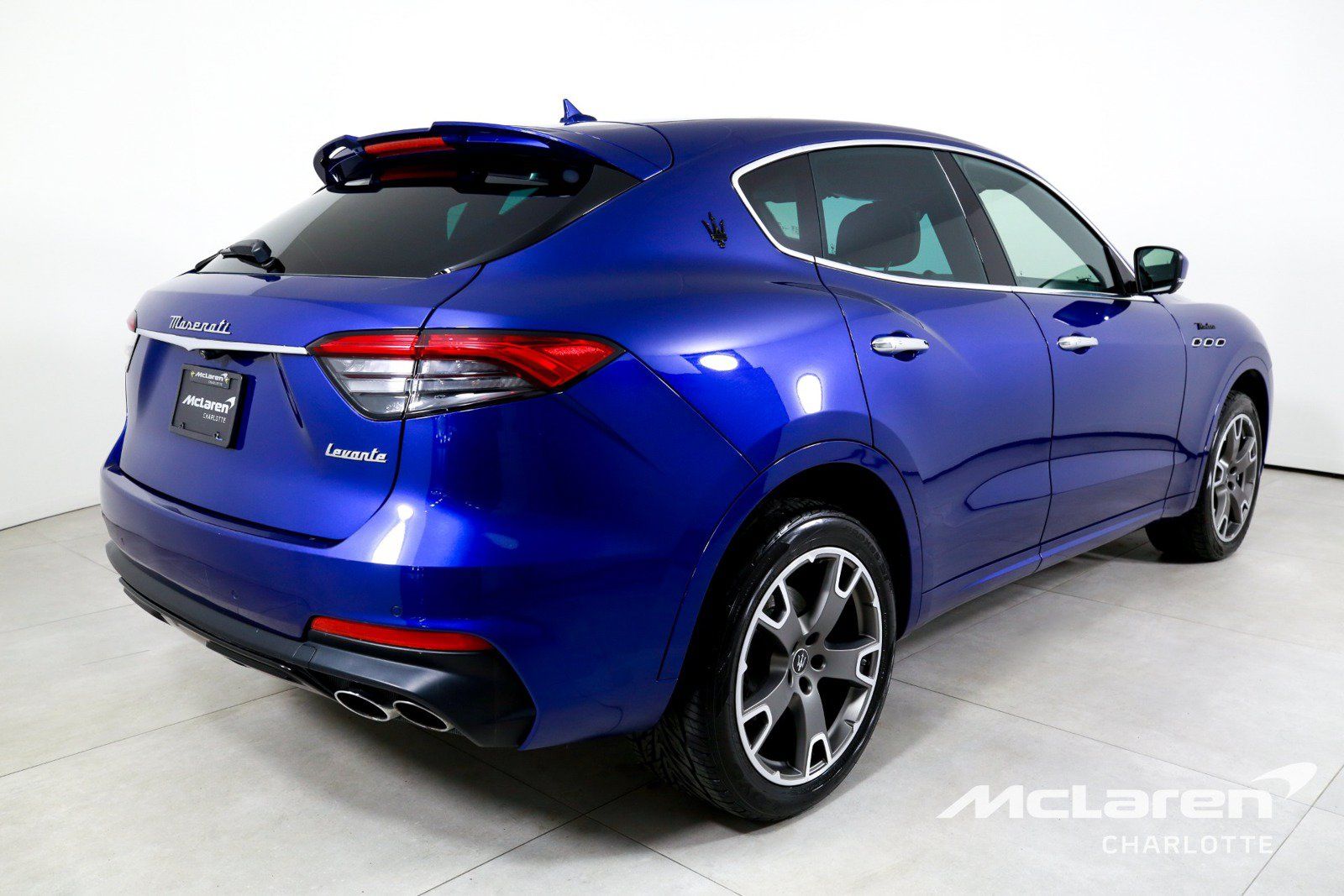Used 2023 Maserati Levante Modena AWD/4WD image 8