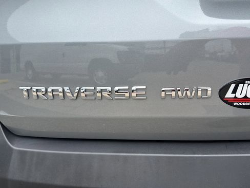 Used 2023 Chevrolet Traverse LS image 39