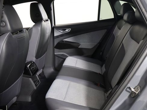 Used 2023 Volkswagen ID.4 Pro image 29