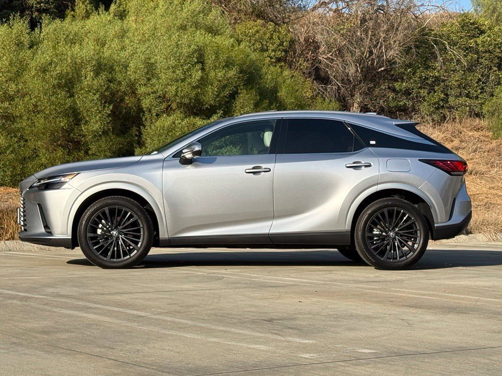 Used 2026 Lexus RX 350 Premium w/ Convenience Package FWD image 9