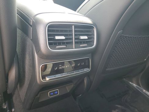 New 2026 Mercedes-Benz GLS 450 4MATIC image 15