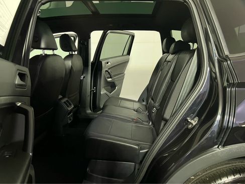 Used 2020 Volkswagen Tiguan SE R-Line AWD/4WD image 25