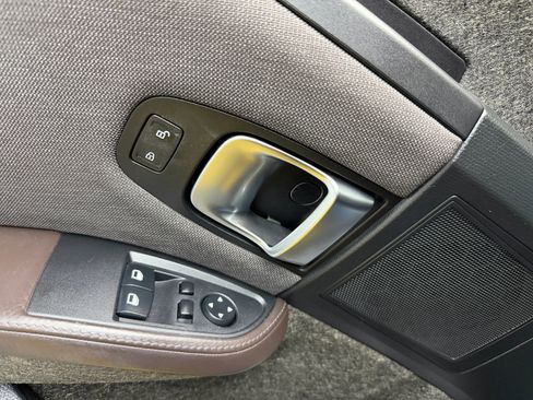 Used 2015 BMW i3 w/ Range Extender image 23