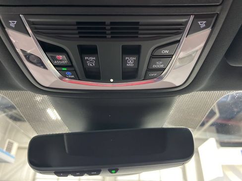 Used 2023 Acura MDX A-Spec AWD/4WD image 32