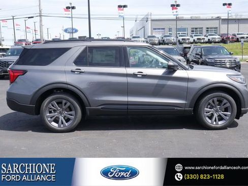 New 2026 Ford Explorer Active AWD/4WD image 1