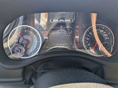 Used 2022 RAM 1500 Laramie image 30