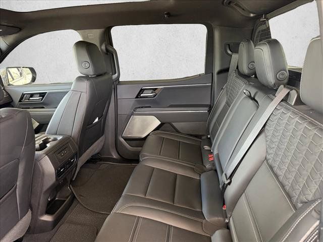 Used 2024 GMC Sierra EV Denali AWD/4WD image 10