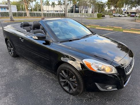 Used 2013 Volvo C70 T5 FWD image 2