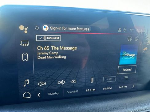 Used 2023 GMC Yukon SLT w/ SLT Premium Package image 30