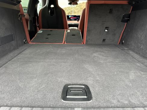 Used 2025 BMW iX M60 image 16