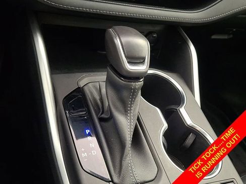 Used 2023 Toyota Highlander XSE AWD/4WD image 21
