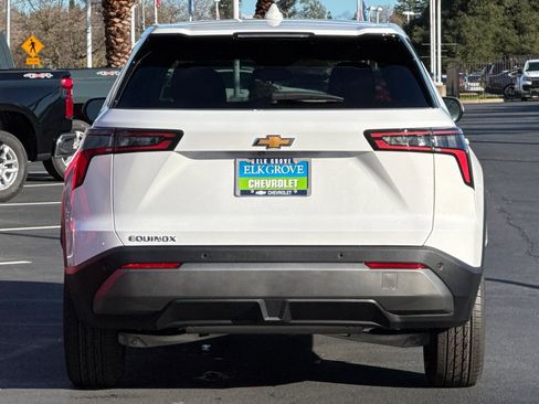 New 2026 Chevrolet Equinox LT image 4