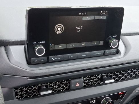 Used 2023 Honda Accord EX image 17