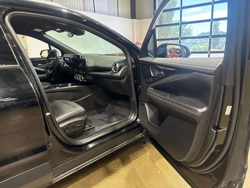 Used 2024 Chevrolet Blazer EV LT AWD/4WD image 63