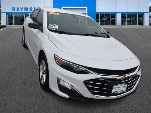 Used 2022 Chevrolet Malibu LS image 9