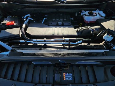 Used 2024 Chevrolet Silverado 1500 LT Trail Boss w/ LPO, Dark Essentials Package image 31