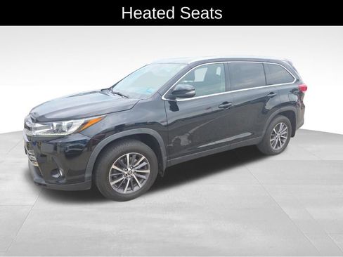 Used 2019 Toyota Highlander XLE AWD/4WD image 8