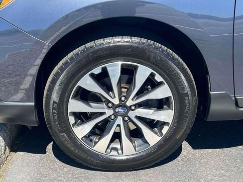 Used 2017 Subaru Outback 2.5i Limited AWD/4WD image 7